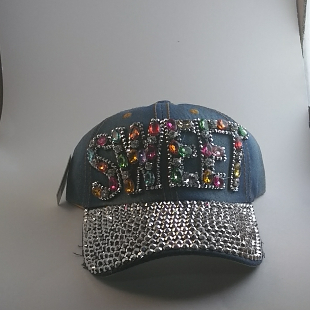 Ashley collection Cap Jean color with rinestones